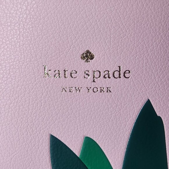 NWT Kate Spade Pineapple Colada reversible leather tote with matching wristlet - Picture 15 of 15